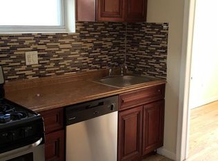 37 Leonard St, Jersey City, NJ 07307