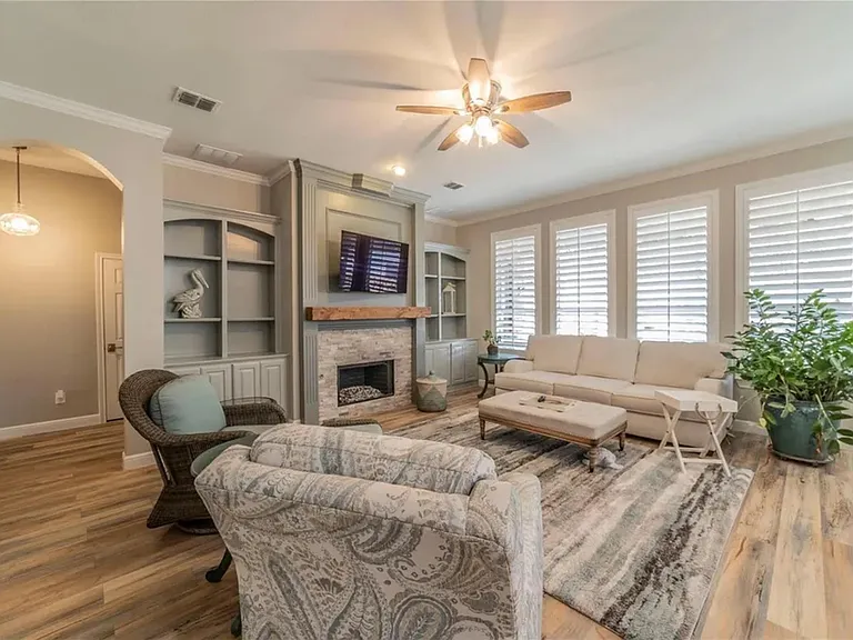 1510 Pecan Valley Ct — Photo 6