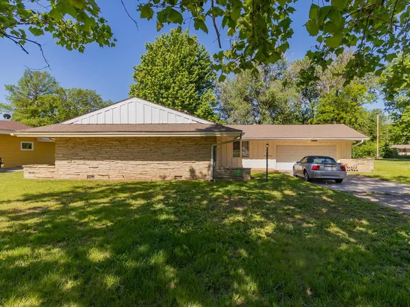 539 S Woodchuck Ln, Wichita, KS 67209