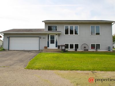 830 S Eastown Mnr, Elkhorn, WI, 53121