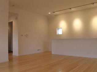 1942 S Halsted St #2F, Chicago, IL 60608