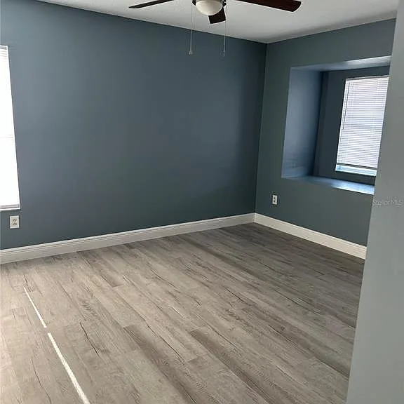 545 First Cape Coral Dr — Photo 10