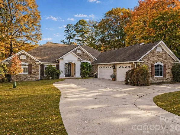 5329 Kuykendall Rd, Charlotte, NC 28270