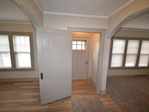 3rd image of 4920 Morningside Ave