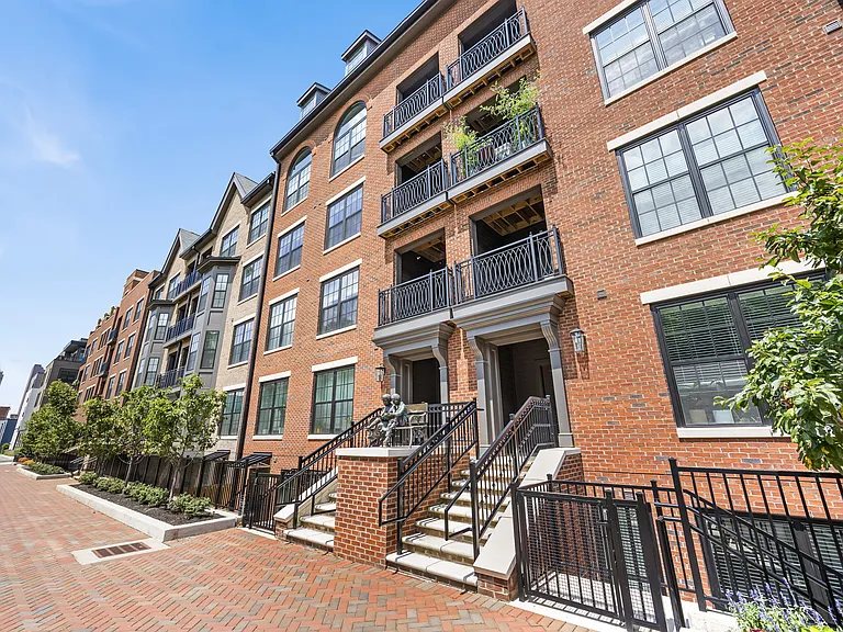 Residences at Topiary Park — Photo 21