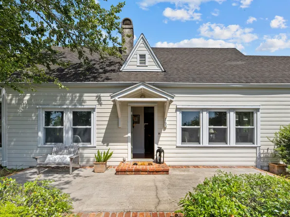 145 Bay Ave, Apalachicola, FL 32320