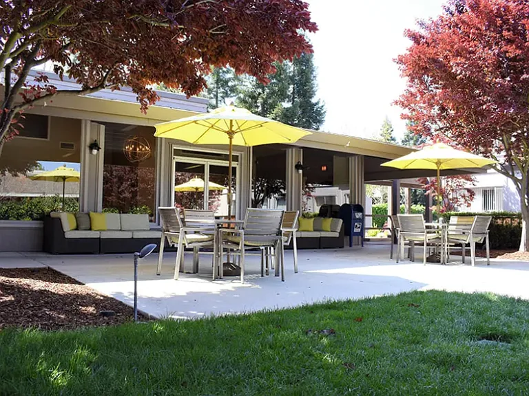 PARC STATION — Photo 7