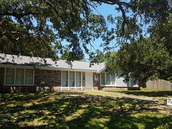 3rd image of 1319 Chalmette Ave