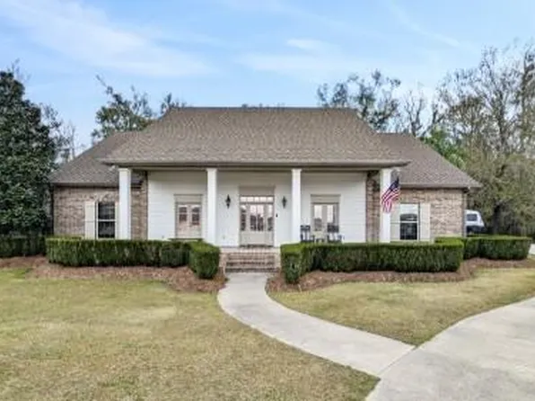 120 Traci Ct, Thibodaux, LA 70301