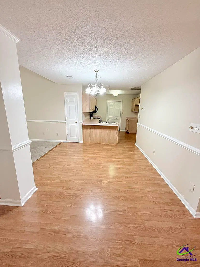2 bed, 2.0 bath, 1365 sqft, $1,325 — Photo 3