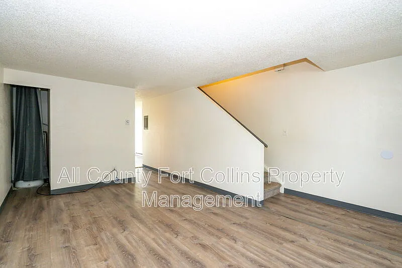 2 bed, 1.5 bath, $1,250 — Photo 3