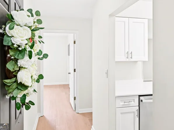 300 Johnson Ferry Rd NE Unit B1007, Atlanta, GA 30328