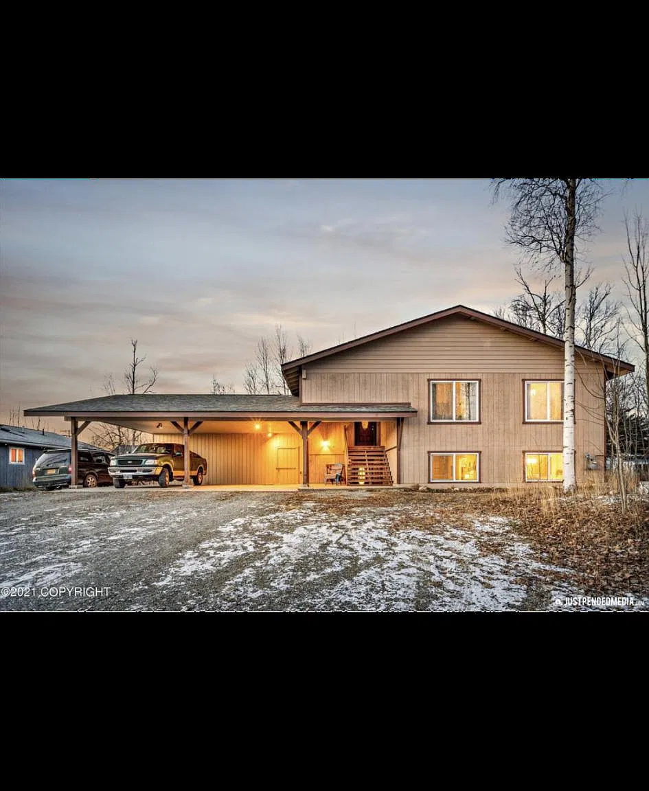 2 bed, 1.5 bath, 1250 sqft, $1,600 — Photo 1