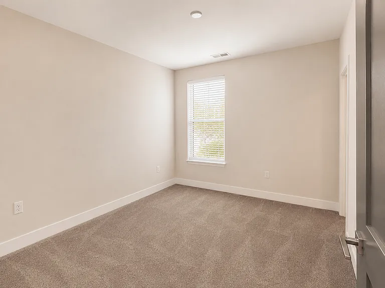 Ogden Apartments — Photo 44