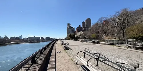 Rented by R New York