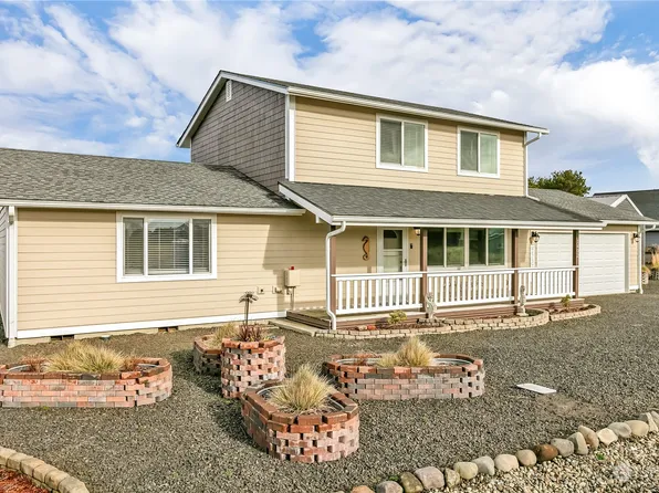 1402 S Shore Drive, Westport, WA 98595