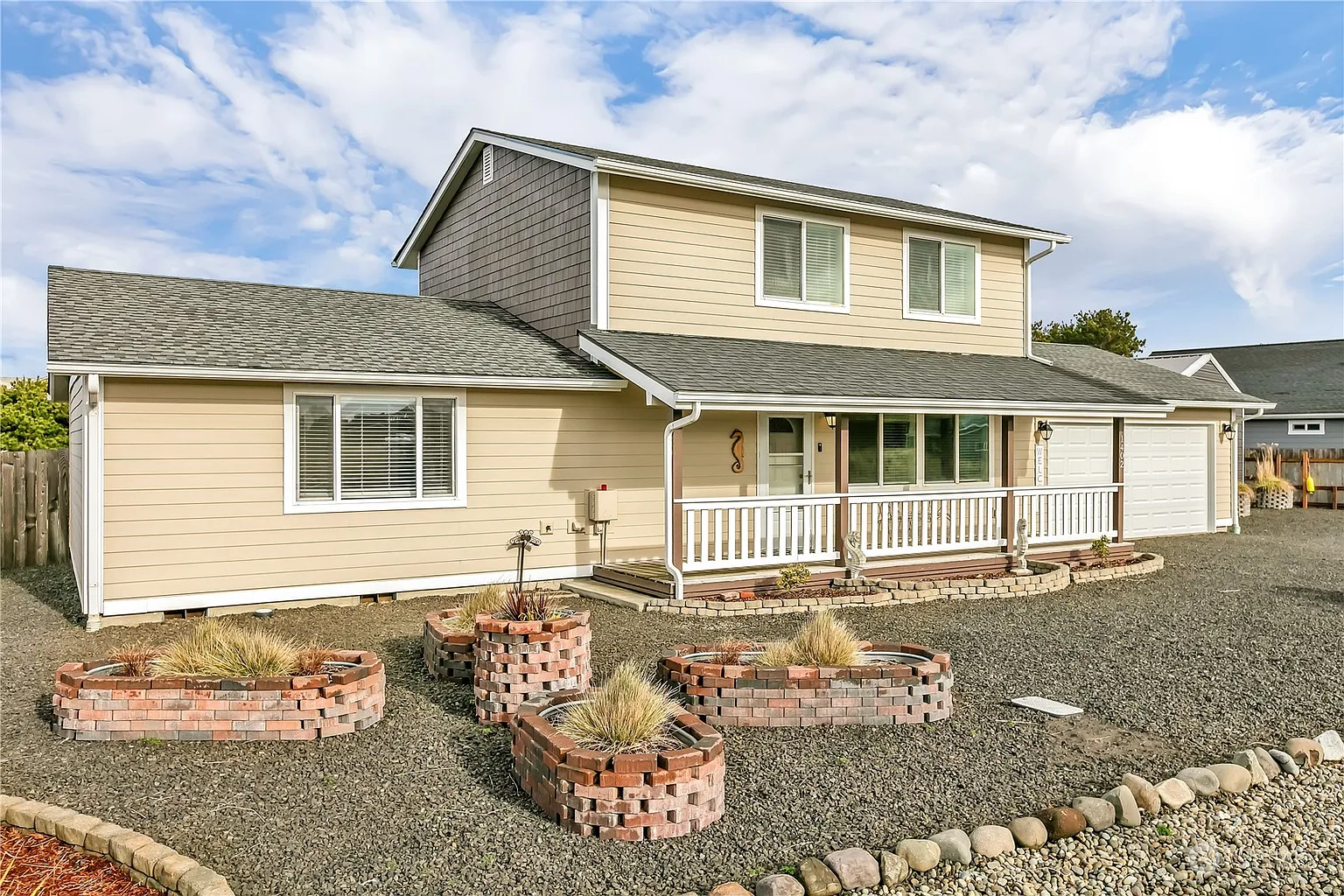 1402 S Shore Drive photo 1