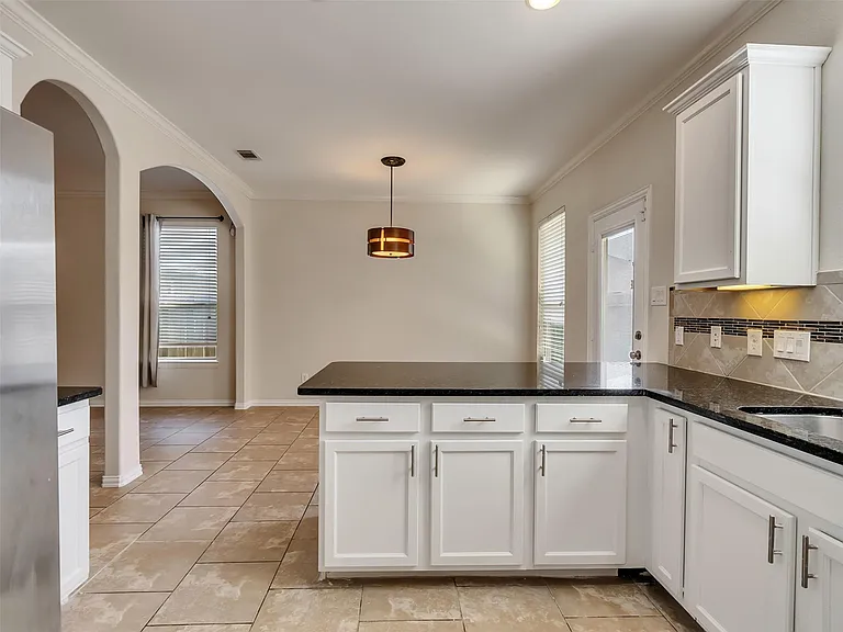 10906 Whistlers Cottage Ct — Photo 5