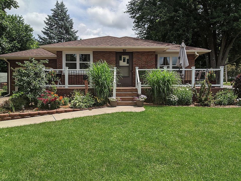 504 N Stewart St, Geneseo, IL 61254 Zillow