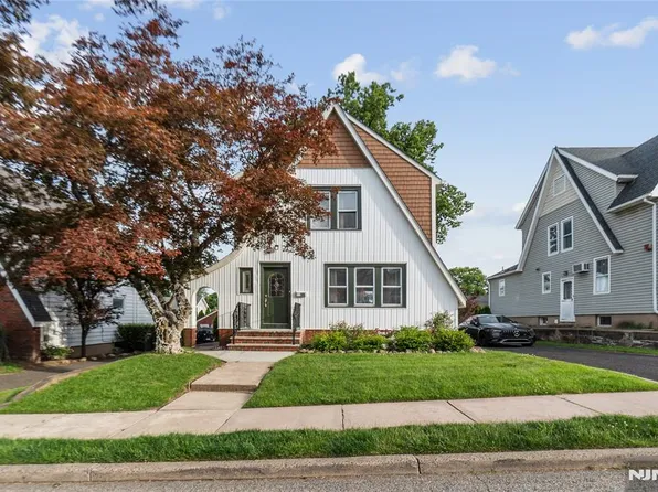 56 Summer St, Hawthorne, NJ 07506
