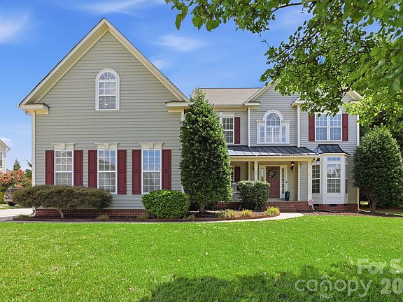 2nd image of 151 Corona Cir