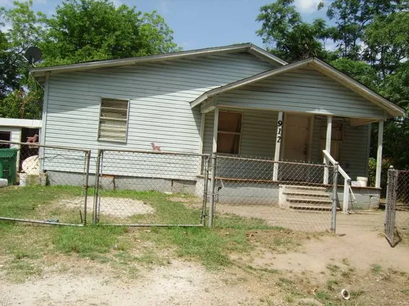 912 Green St, Texarkana, TX 75501