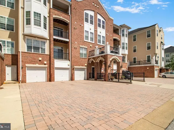 8612 Wintergreen Ct Unit 403, Odenton, MD 21113