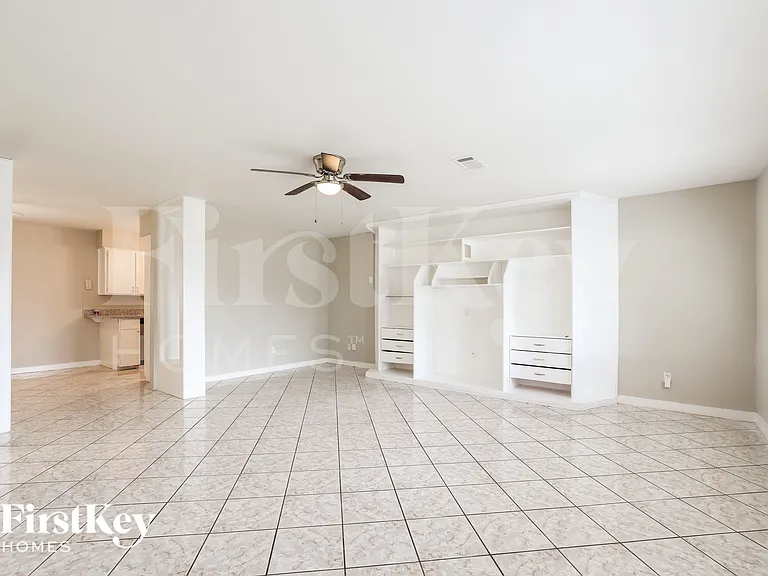 4610 Anice St — Photo 7