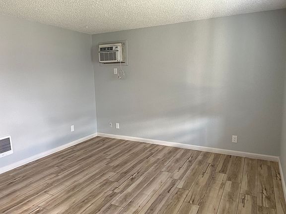 2nd image of 339 Chase Ave #3