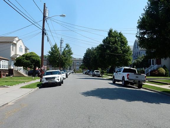 4th image of 333 Weart Ave