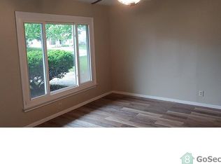 120 Brackleigh Ln, Florissant, MO 63031