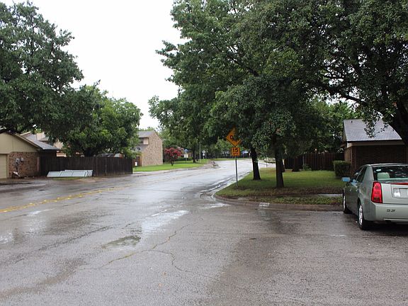 5th image of 2518 Westchester Dr