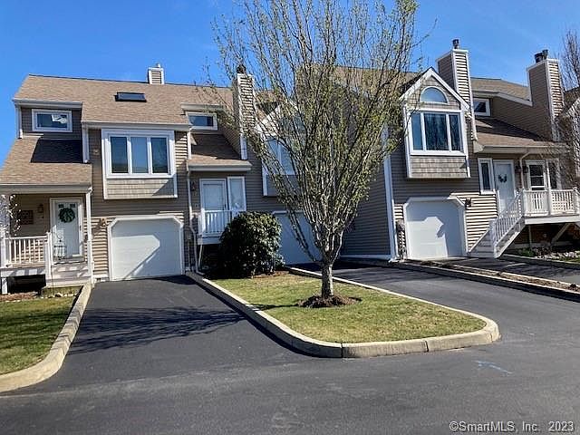 1st image of 69 Sandpiper Cres #69