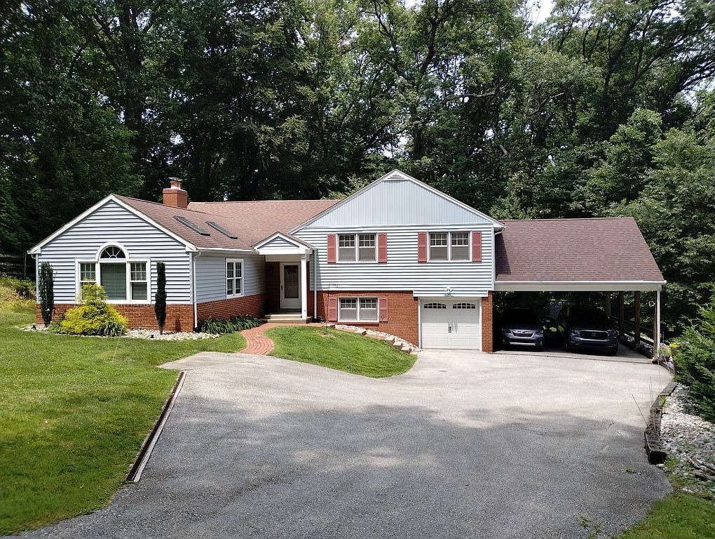 751 Red Oak Ter - Property Image