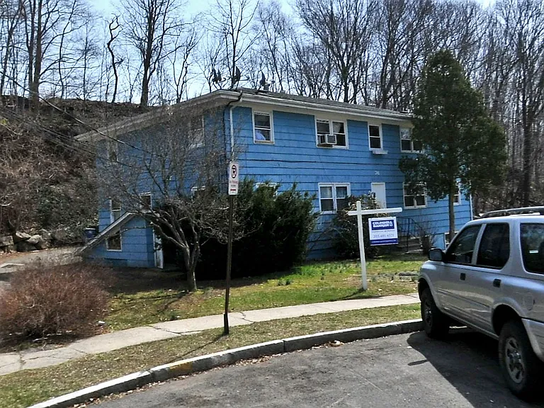 76 Revere St #2L — Photo 9