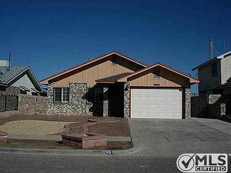 2nd image of 2808 Castle Hill Cir