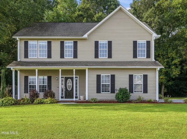221 Rudolph Lane, Hubert, NC 28539