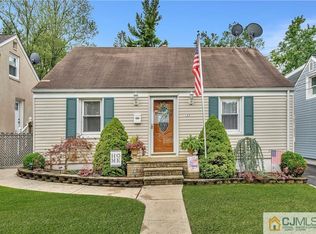 121 Highfield Rd, Colonia, NJ 07067