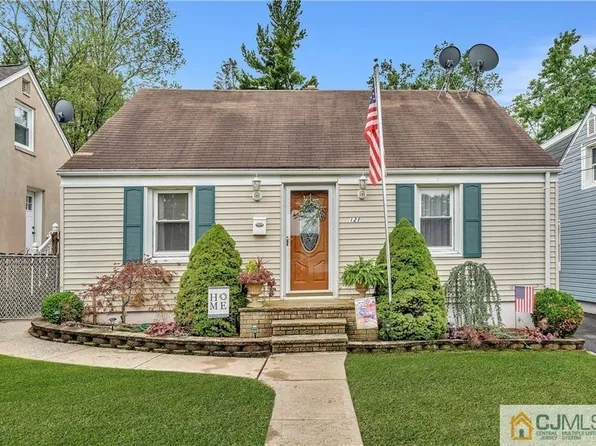 121 Highfield Rd, Colonia, NJ 07067