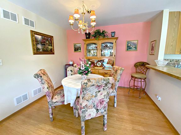 4th image of 2007 Castleshire Dr #0