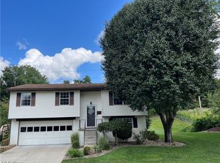 813 20th St, Vienna, WV 26105