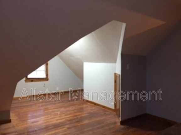 5th image of 5607 Westlake Ave