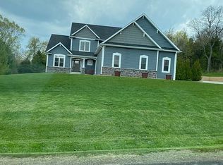 30758 Hunters Glen Rd, Burlington, WI 53105