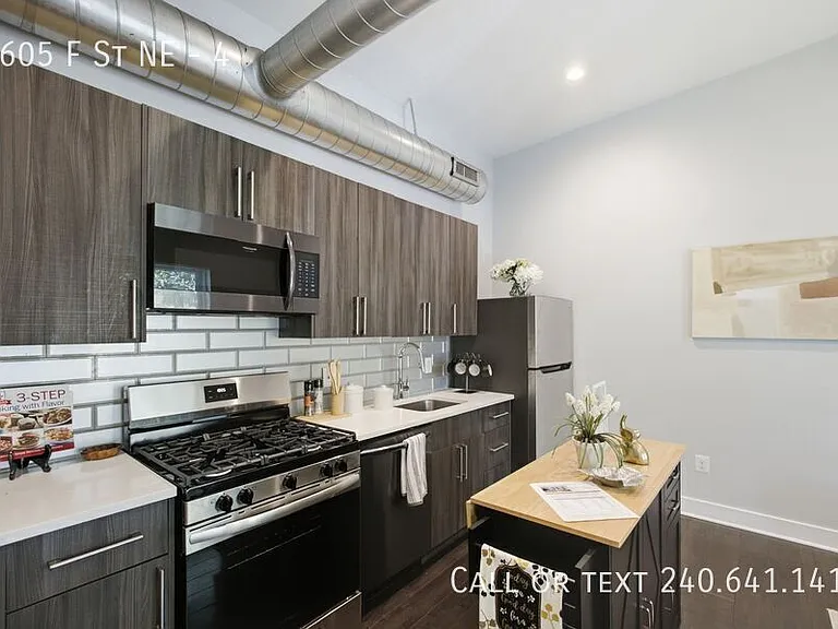1605 F St NE #4 — Photo 5