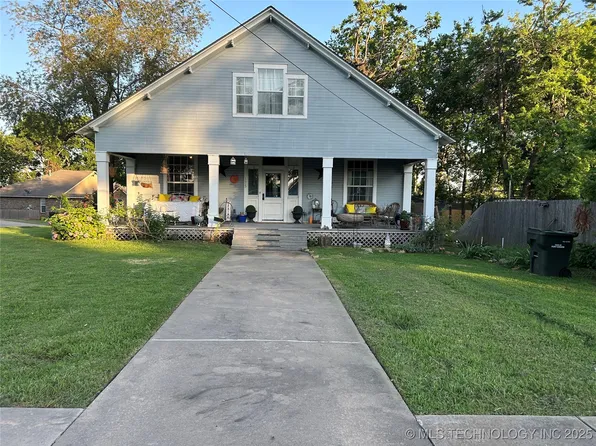 125 E Walnut St, Fort Gibson, OK 74434