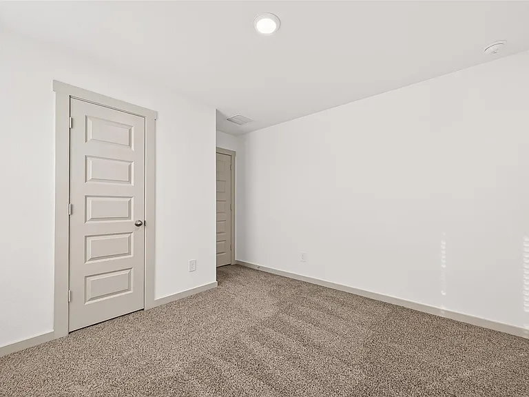 1107 Lakes Edge Ln — Photo 39