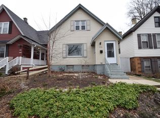 2526 N Bartlett Ave, Milwaukee, WI 53211