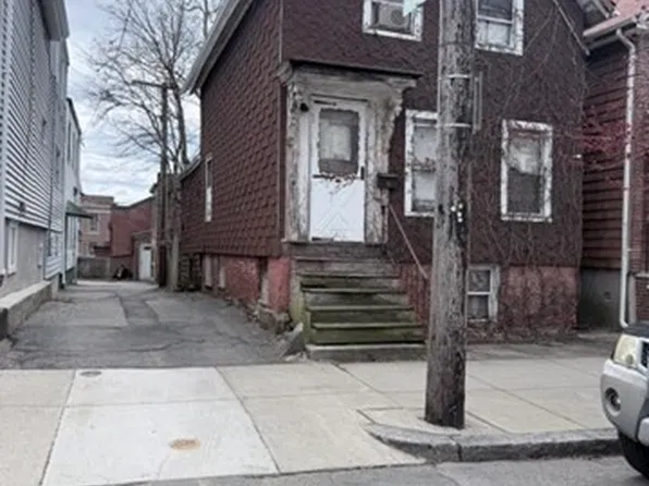 233 Princeton St, East Boston, MA 02128