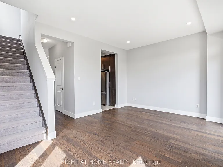 2060 Meadowgate Blvd #10 — Photo 22
