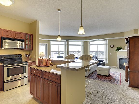4th image of 649 Old Highway 8 NW APT 315